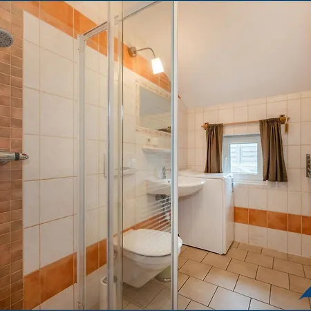 Pauline Apartment Trassenheide