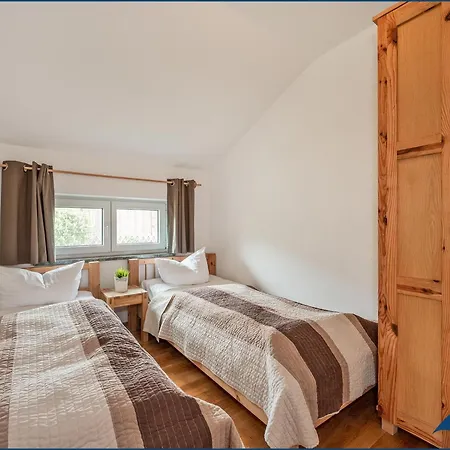 Pauline Apartment *